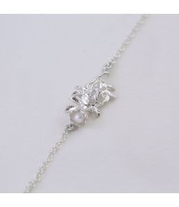 Wildrose In-Line Bracelet with Freshwater Pearl
