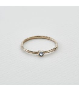 Papina Ring with 2.5 mm Lavender Sapphire