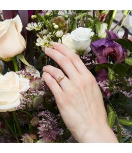 Beekeeper Ring with 0.25ct Oval Diamond