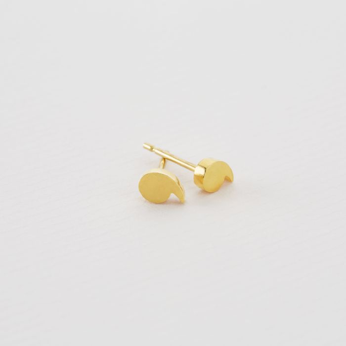 Stud type hotsell earrings in gold