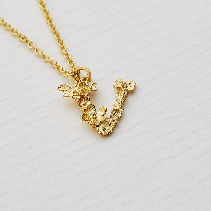 18ct Yellow Gold V Necklace