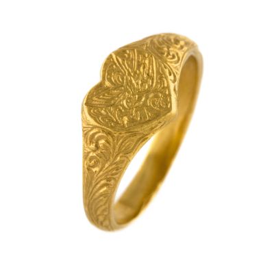 Victoriana Heart Signet Ring Product Photo