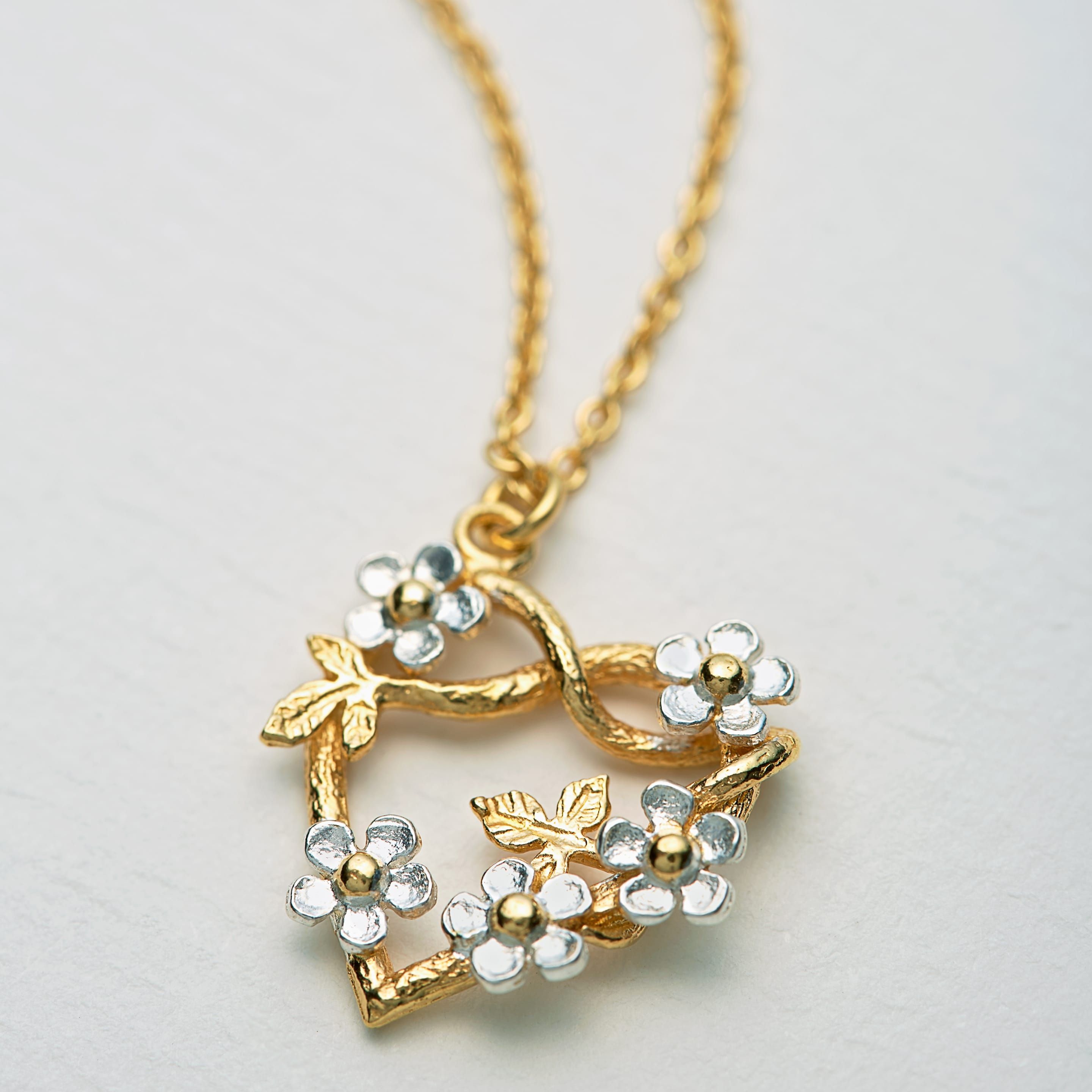 Alex monroe butterfly necklace online