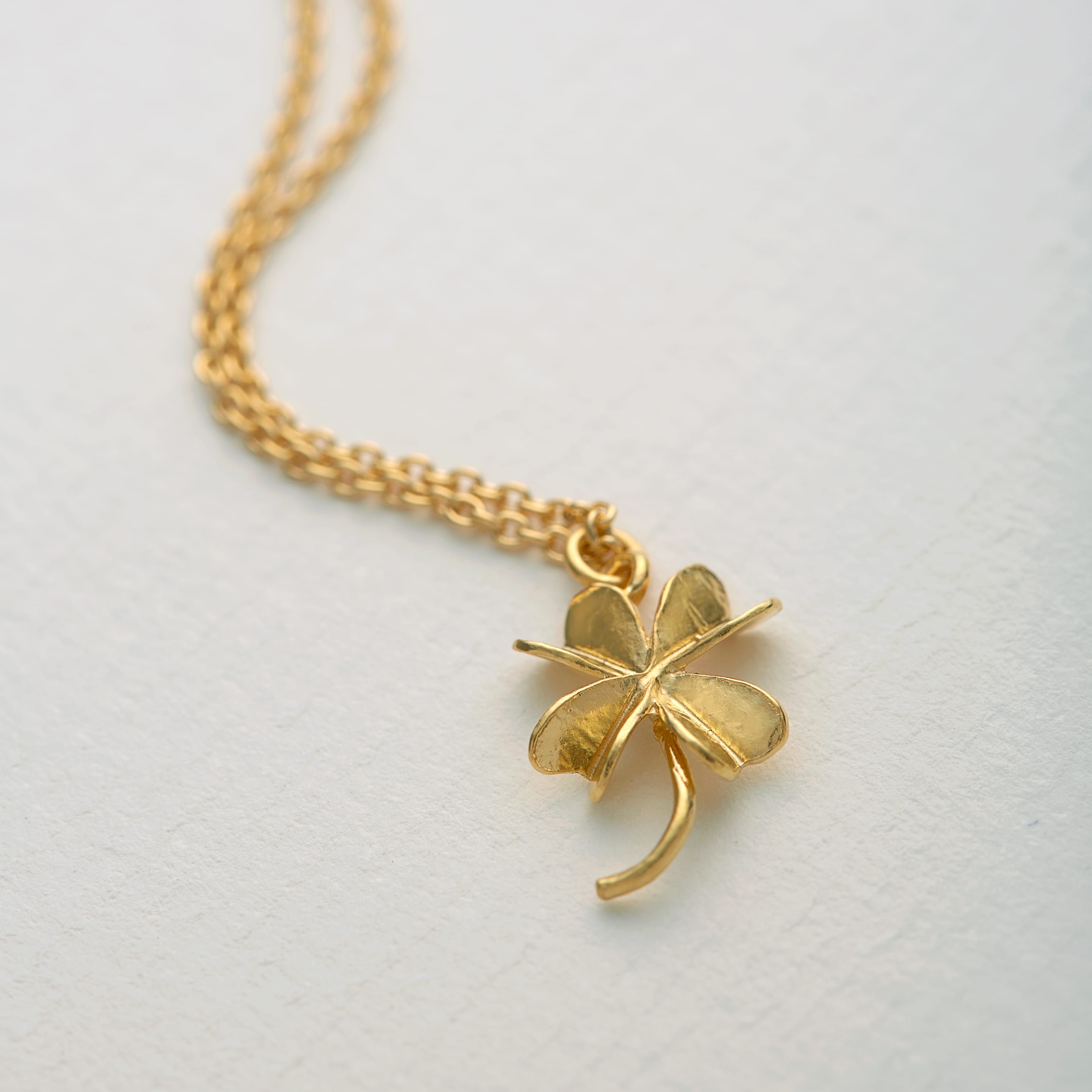 Lucky Clover Necklace in Gold