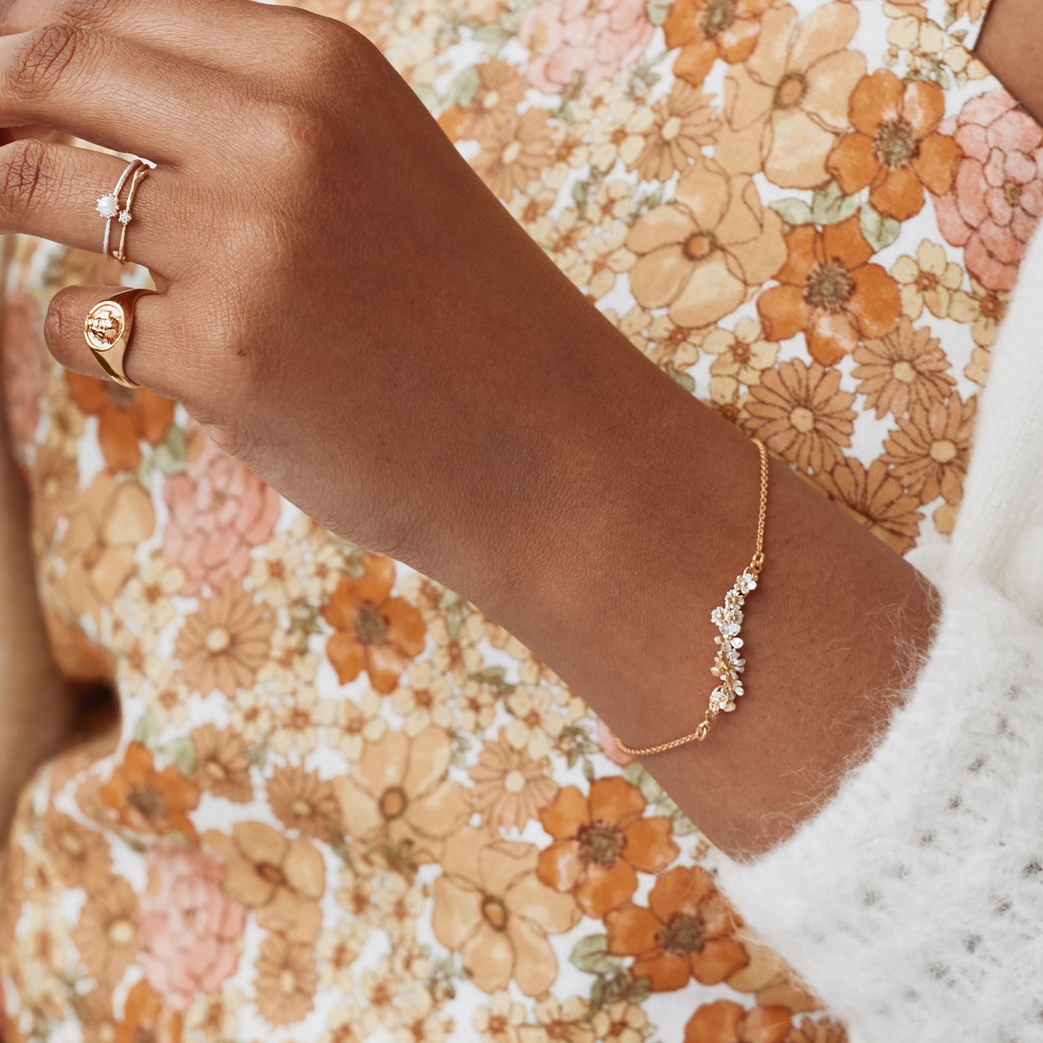 In-Line Garden Gathering Bracelet with Itsy Bitsy Bee