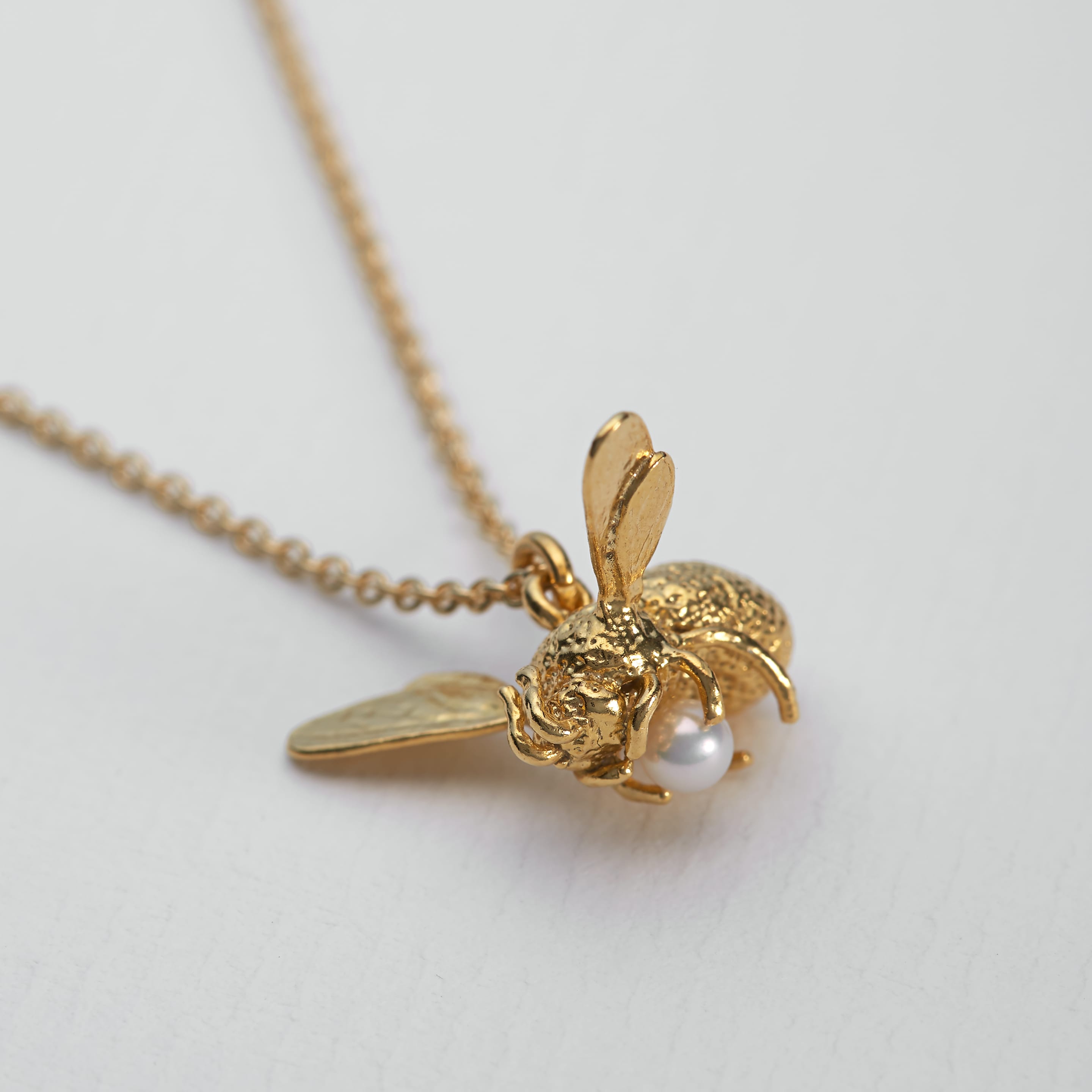 Buy Bee Necklace, Delicate Necklace, Bumble Bee Necklace, Dainty Necklace,  Bee Silver Pendant, Bee Jewelry, 925 Sterling Silver, Bee Choker Online in  India - Etsy