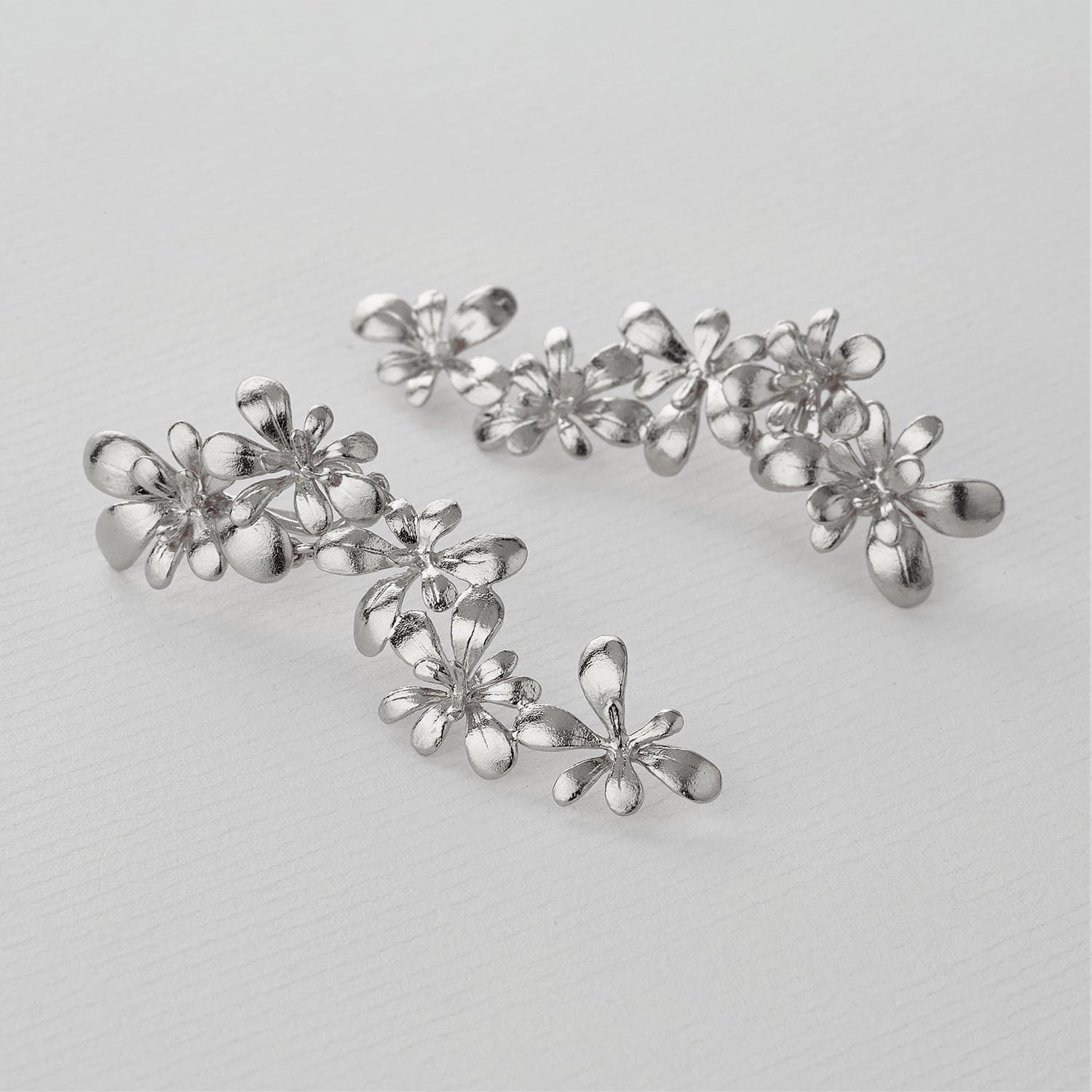 STUD HAIR CLIP LARGE CHARCOAL STUD HAIR CLIP LARGE CHARCOAL