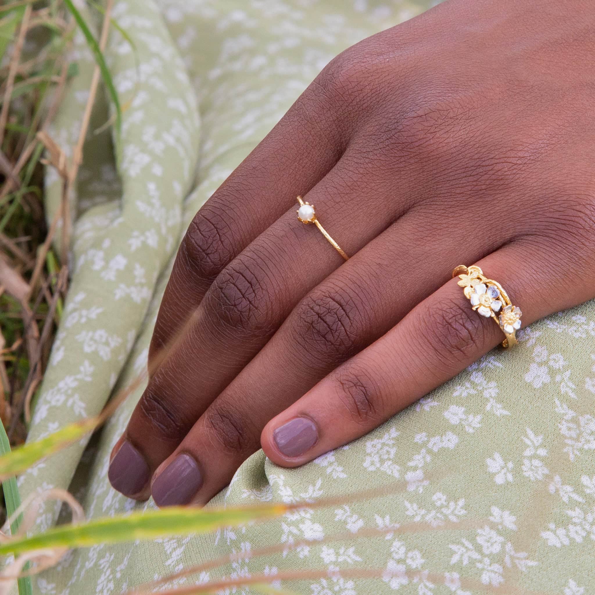 Wild Rose Twist Ring