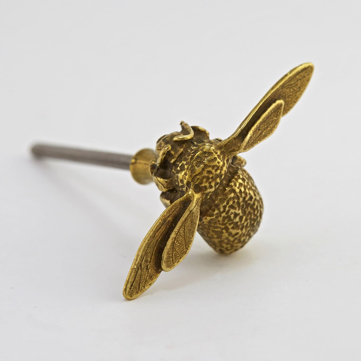 Alex Monroe brass bee homeware handle