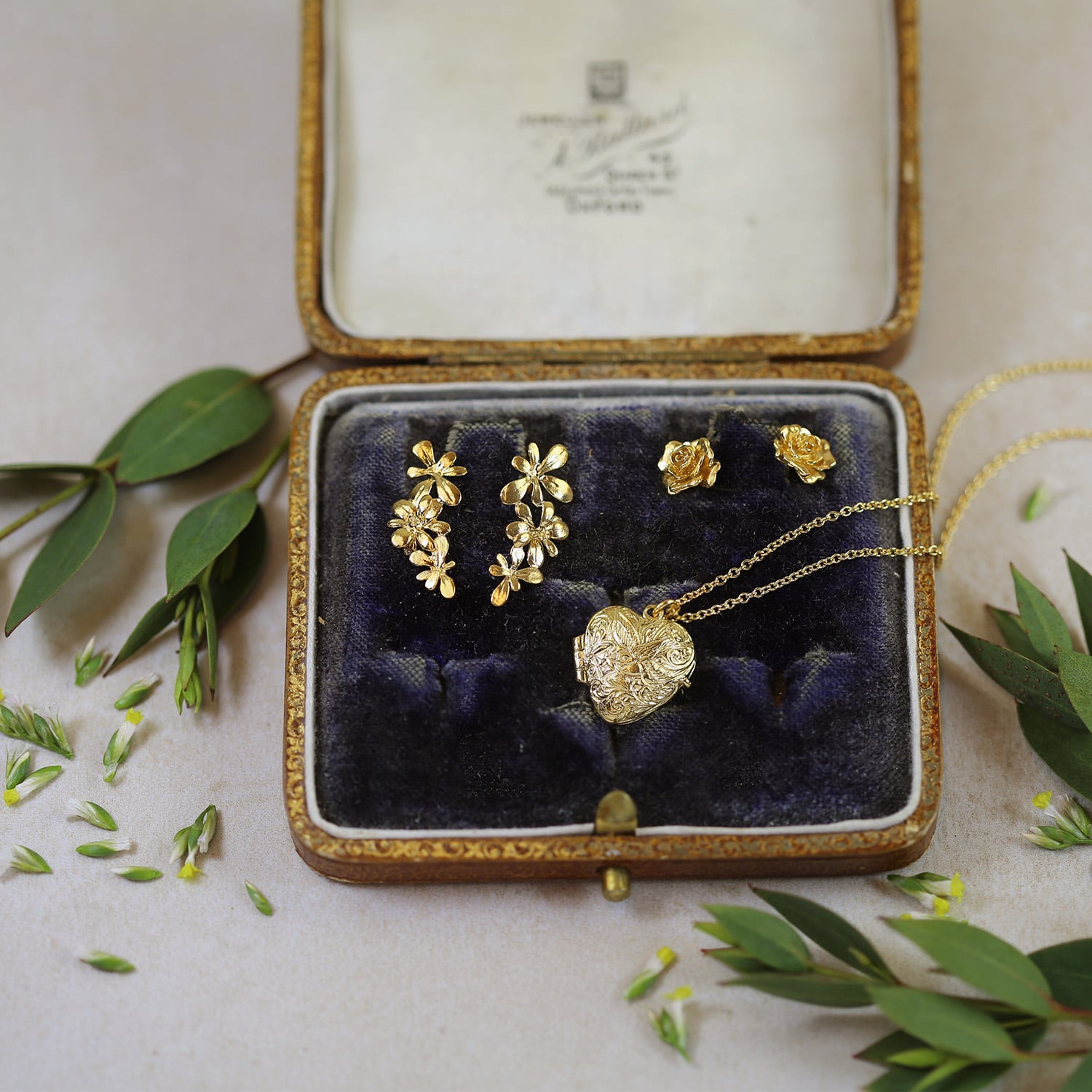 vintage jewellery box with 3 pieces of  alex monroe jewellery 